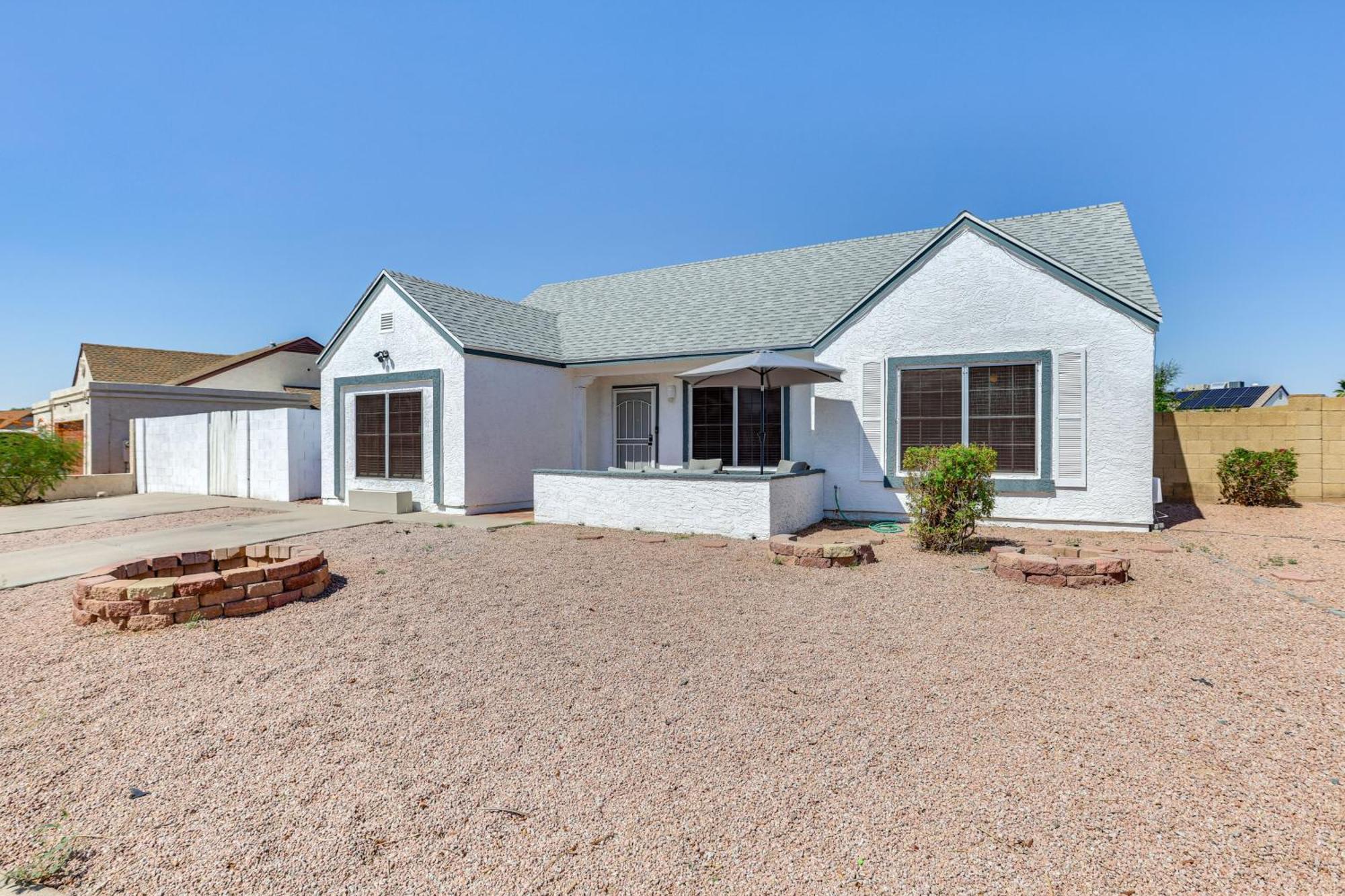 Glendale Home With Pool, Basketball And Bbq! Phoenix Exterior photo